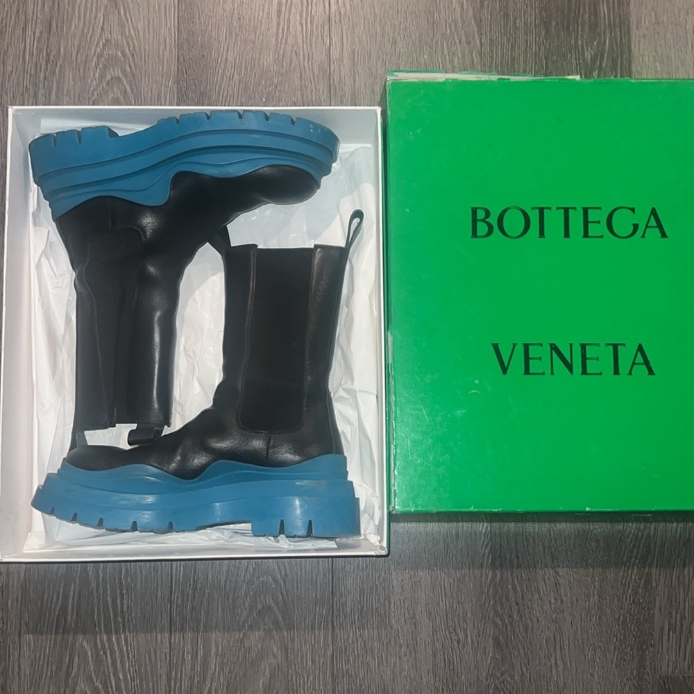Bottega Veneta Chelsea Boots